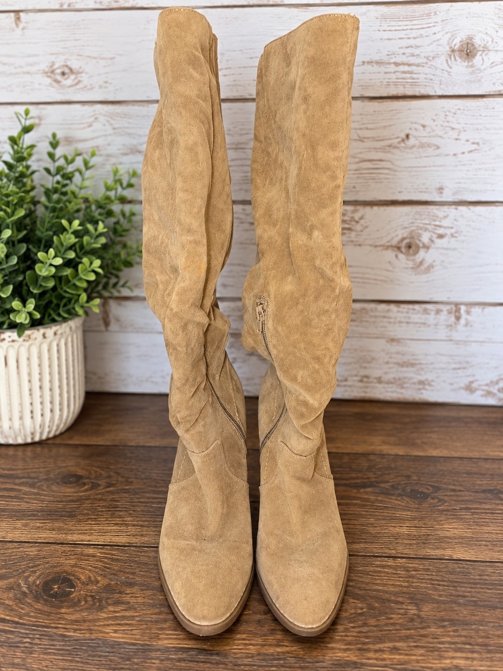 Universal Thread Tan Faux Suede Tall Slouch Boots Size 8 Block Heel.
